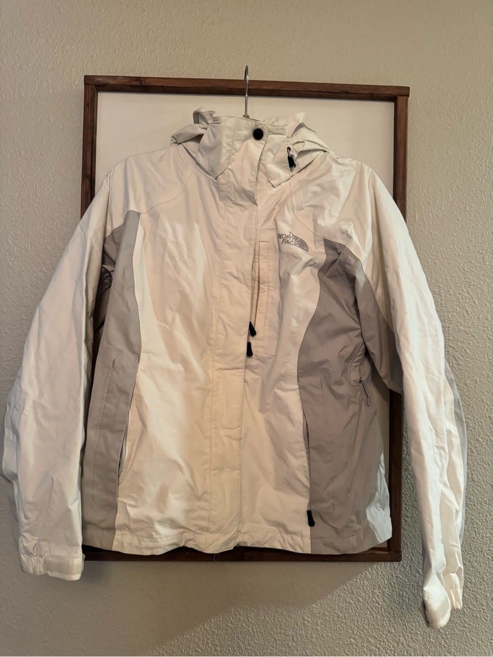 The North Face Women’s White and Light Gray Ski Jacket